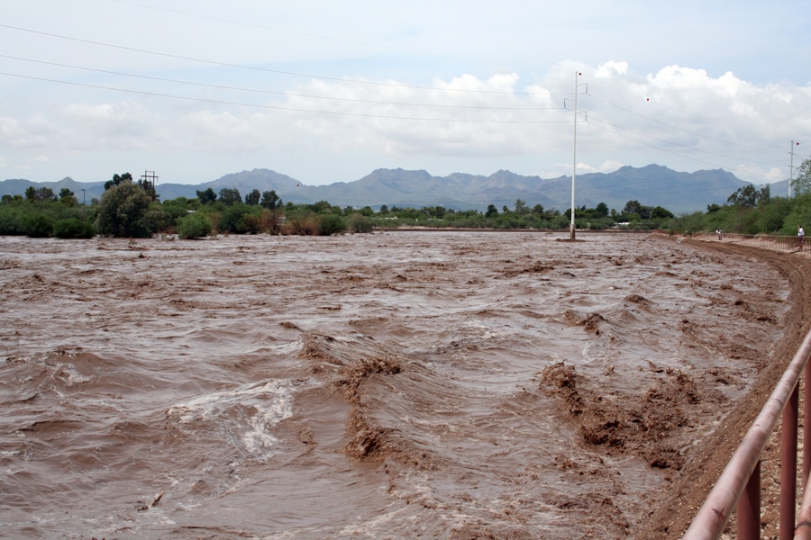 Flooded Rillito River. Image courtesy of Beth Hoffman via the Flickr Creative Commons.